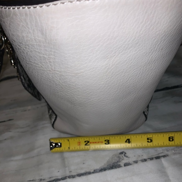 Guess Python Handbag - Picture 8 of 12